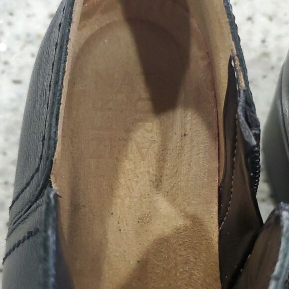 Naturalizer Womans Leather Black Ankle Boot, Zarin, Size 7W - Picture 10 of 10